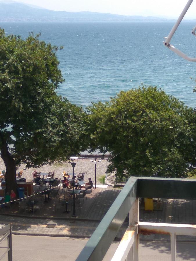 Nafpaktos Beach Luxury Suites Buitenkant foto