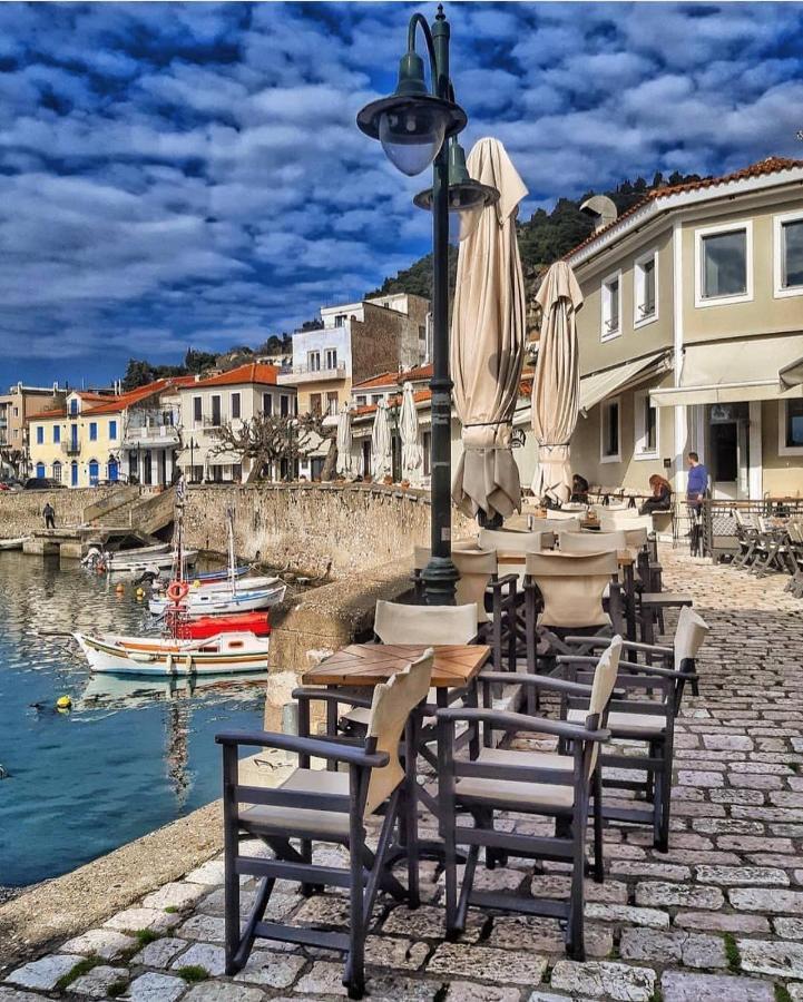 Nafpaktos Beach Luxury Suites Buitenkant foto