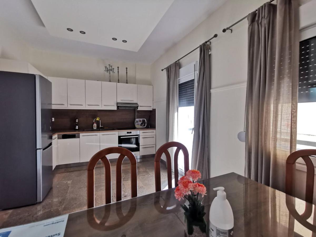 Nafpaktos Beach Luxury Suites Buitenkant foto